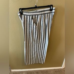 Cotton stripe weave comfy as pj’s . Elastic waist back, deep pockets.